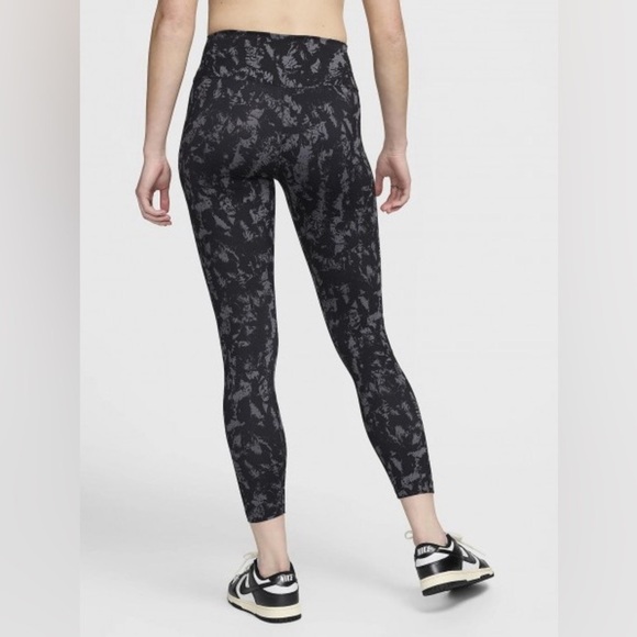Nike Women’s One High-Waisted 7/8 Printed Athletic Leggings | NEW/NWT!!🏋️👟 - Picture 2 of 10